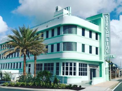 the Streamline Hotel   Daytona Beach Florida